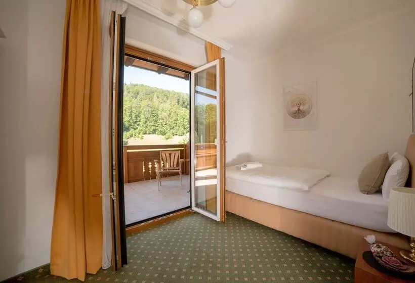 Hotelli Dorfpension Mariahilfberg