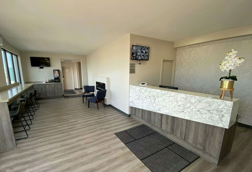 فندق Econo Lodge