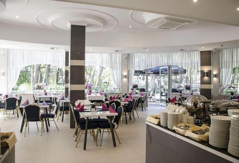 فندق Grand Kapitan Medi Spa   Pokoje Ozonowane