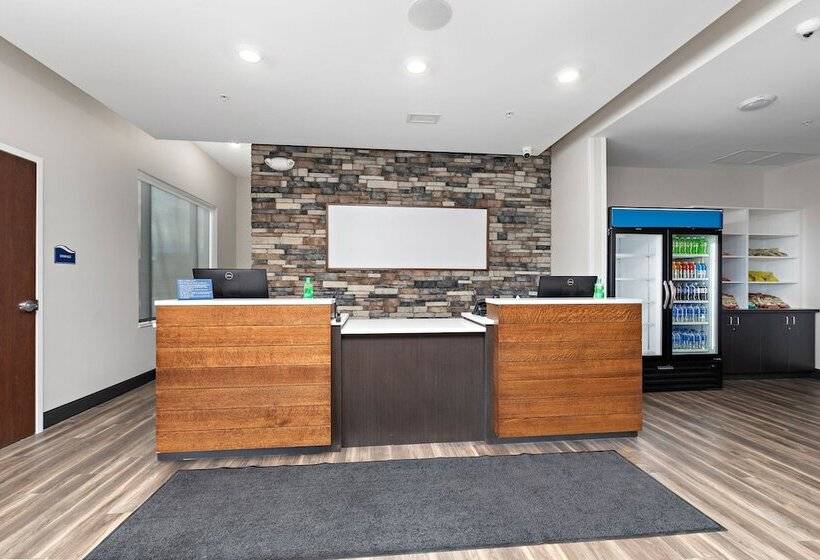 فندق Holiday Inn Express Kansas City North Parkville, An Ihg