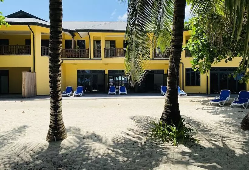 هتل Pied Dans L’eau Holiday Apartments
