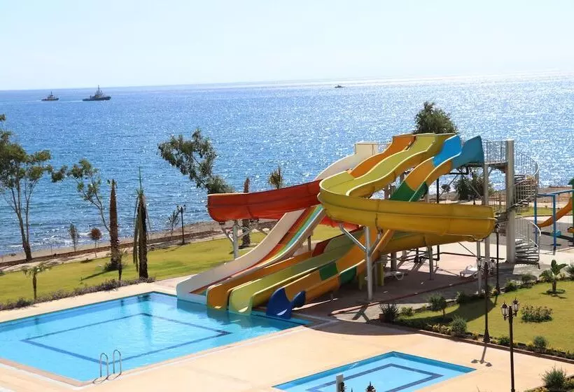 هتل Toros Holiday Resort & Spa