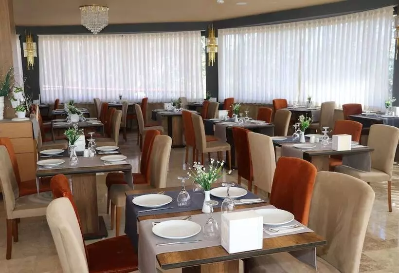 هتل Toros Holiday Resort & Spa