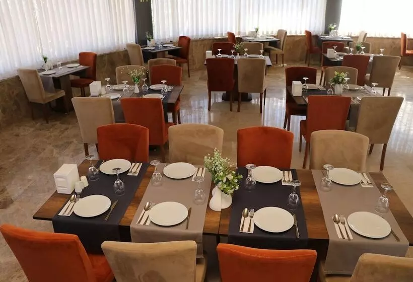 هتل Toros Holiday Resort & Spa