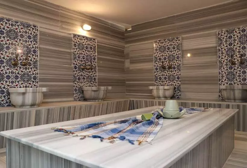 هتل Toros Holiday Resort & Spa