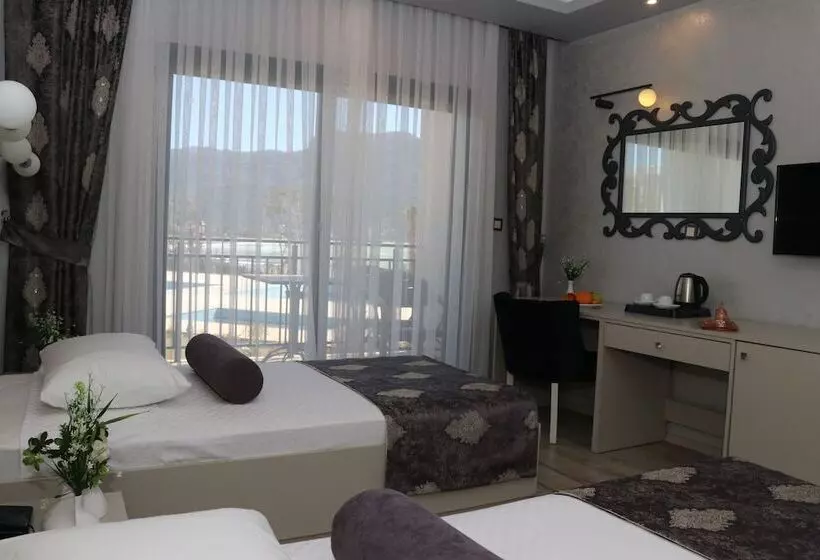 هتل Toros Holiday Resort & Spa