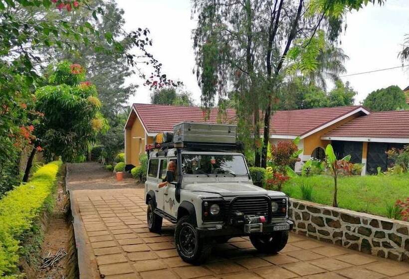 هتل Utamaduni House