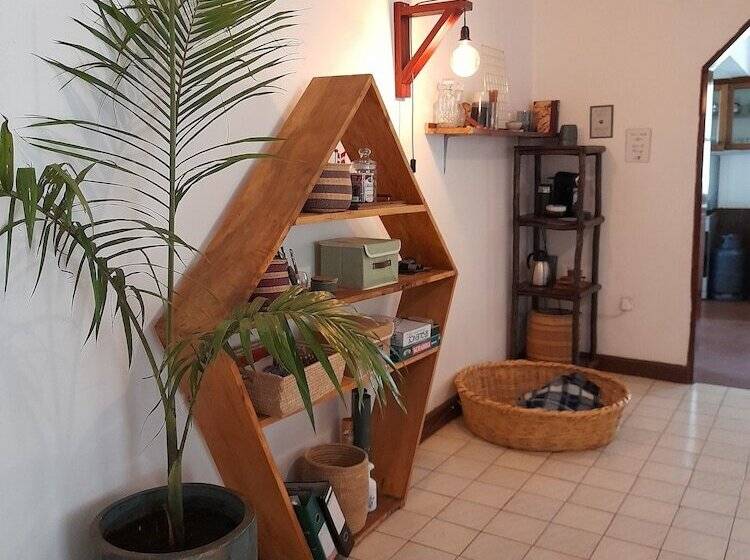 هتل Utamaduni House