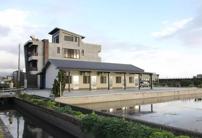 هتل Howj Hostel