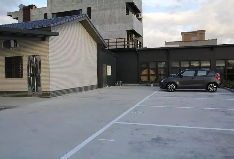 هتل Howj Hostel