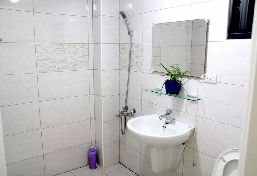 هتل Howj Hostel