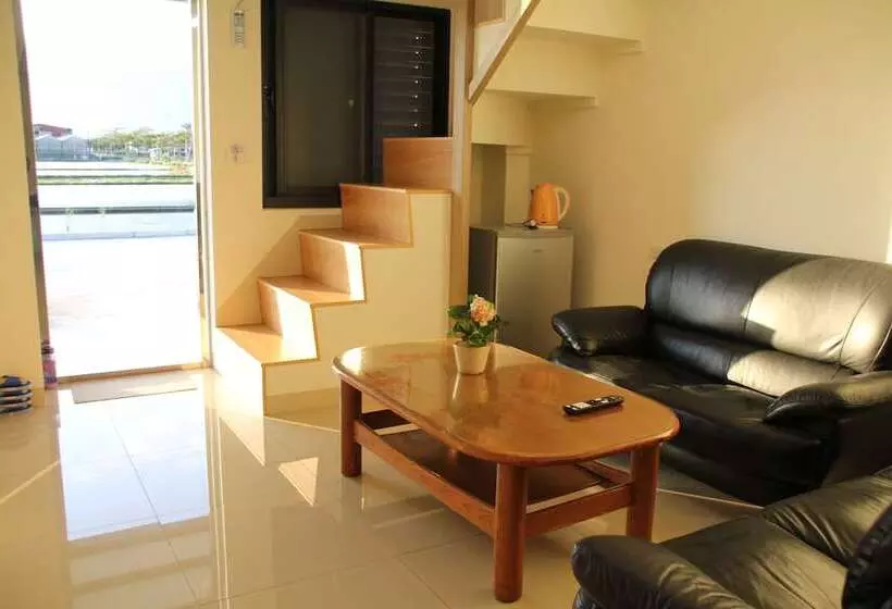 هتل Howj Hostel
