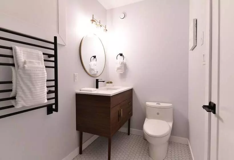 Hotelli Jardin Suites Highfield