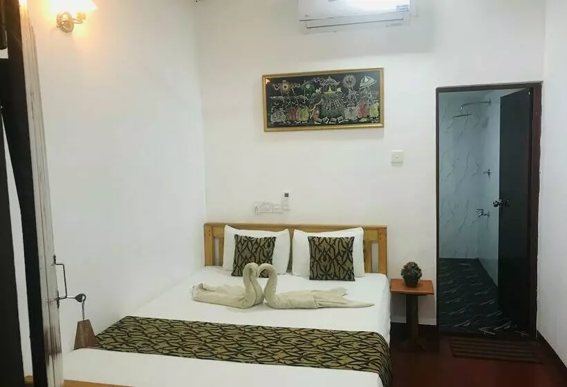 هتل Ubay Guest House