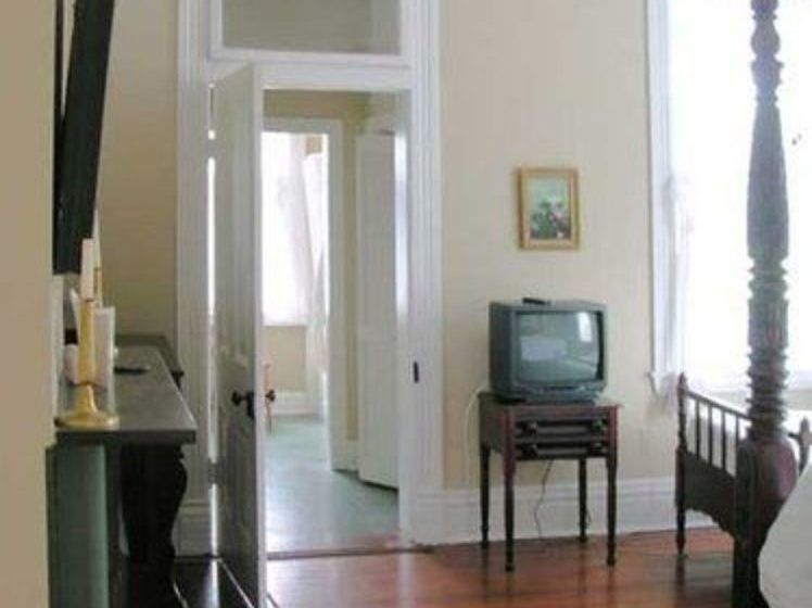 مبيت وإفطار 1888 Wensel House