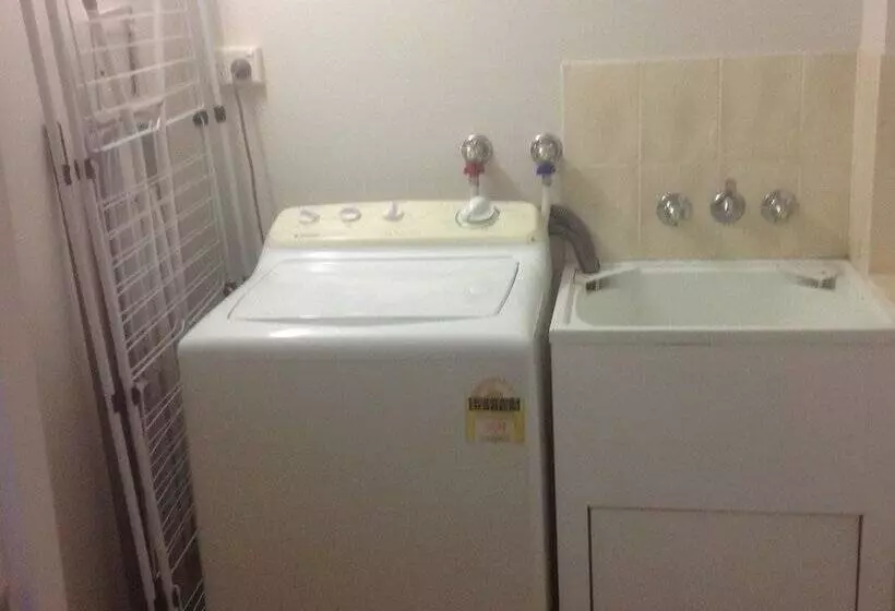 Bayshores Holiday Apartments