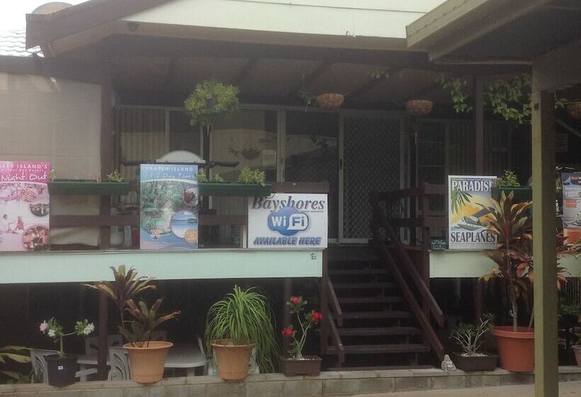 Bayshores Holiday Apartments