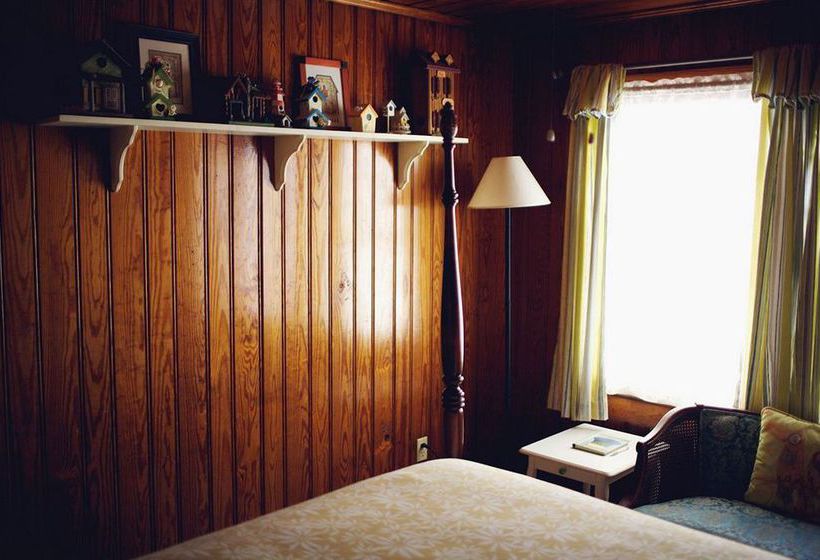 Beacon House Inn Bed & Breakfast