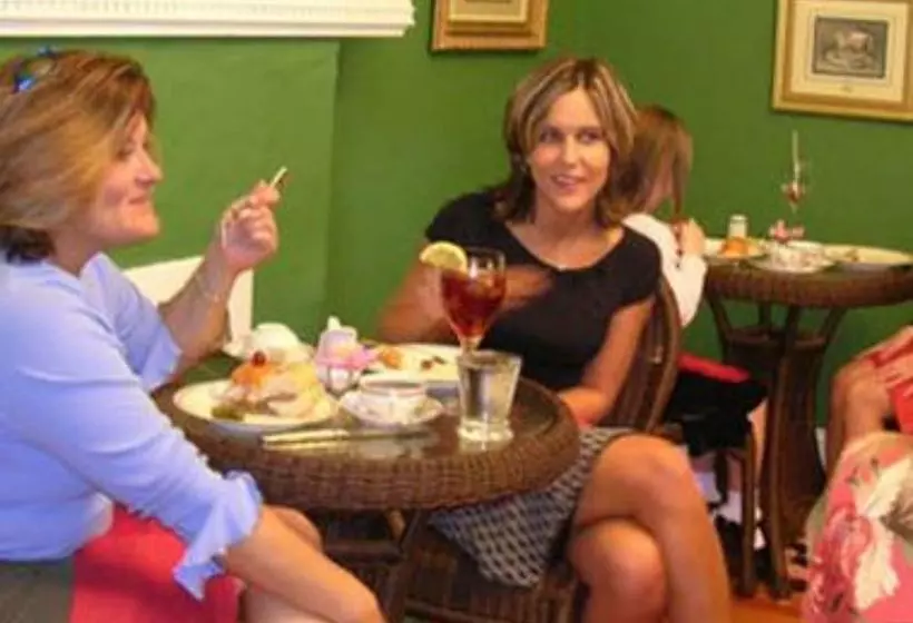 تختخواب و صبحانه Maison Lavigne