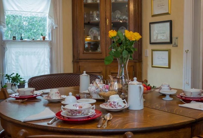 مبيت وإفطار Maison Lavigne