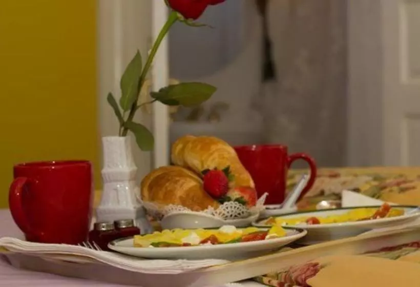 تختخواب و صبحانه Maison Lavigne