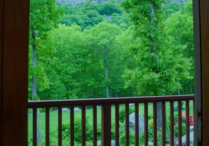 Bed & Breakfast Minnewaska Lodge