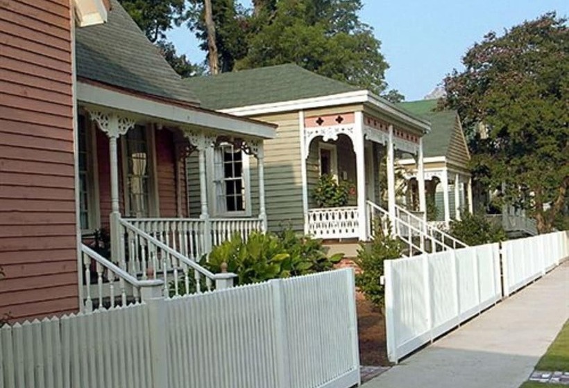 تختخواب و صبحانه Rothschild Pound House Inn