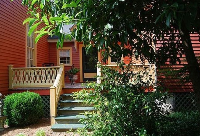 تختخواب و صبحانه Rothschild Pound House Inn