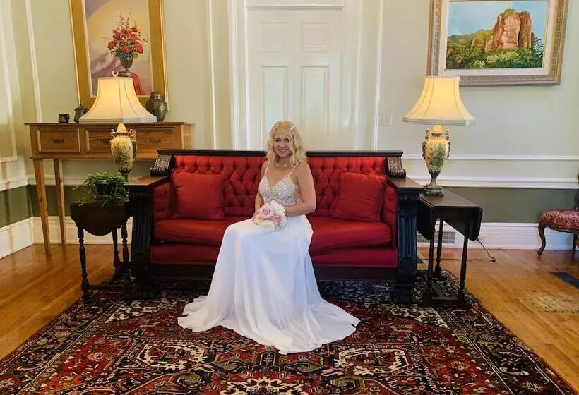 ベッドアンドブレックファースト Rothschild Pound House Inn