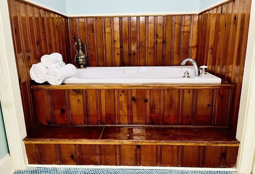 تختخواب و صبحانه Rothschild Pound House Inn