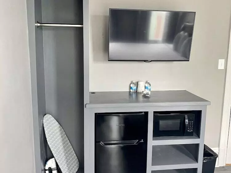 Captain Wohlt Inn Bed & Breakfast