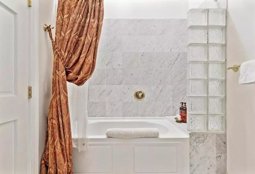 ベッドアンドブレックファースト The Columbia Inn At Peralynna