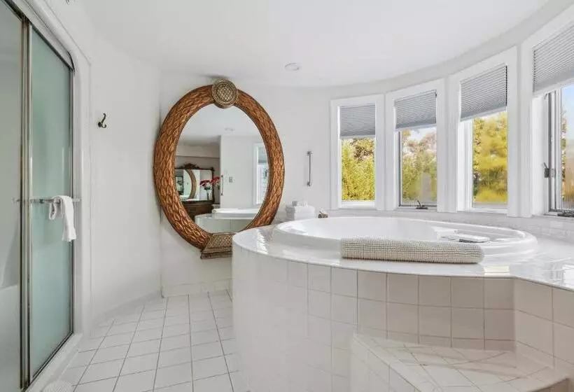 ベッドアンドブレックファースト The Columbia Inn At Peralynna