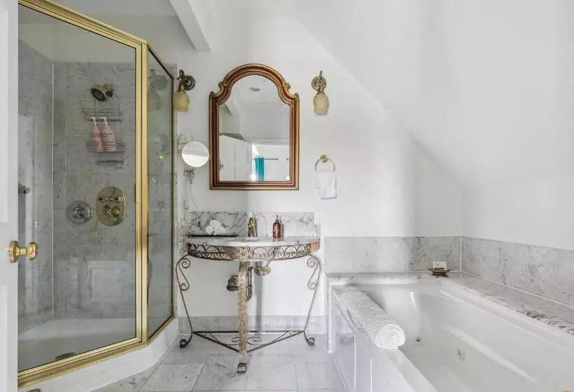 ベッドアンドブレックファースト The Columbia Inn At Peralynna