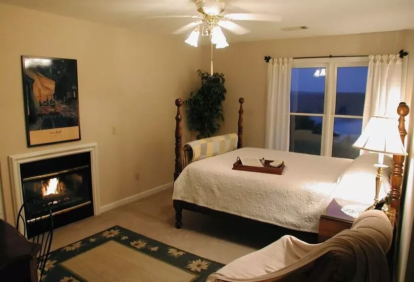 Garden Inn Bed & Breakfast At Bee Rock