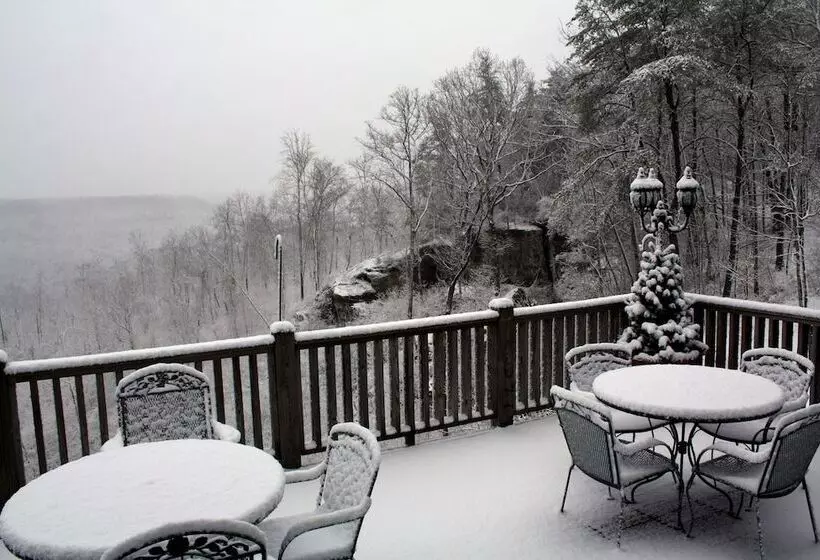 Garden Inn Bed & Breakfast At Bee Rock