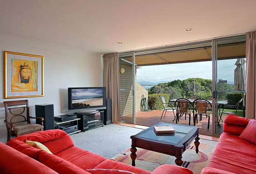 ホテル 11 James Cook Apartments