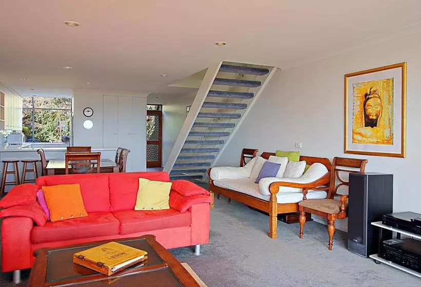 ホテル 11 James Cook Apartments