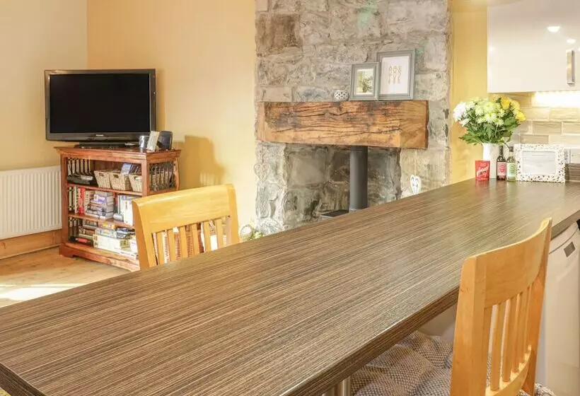 هتل Castle Apartment