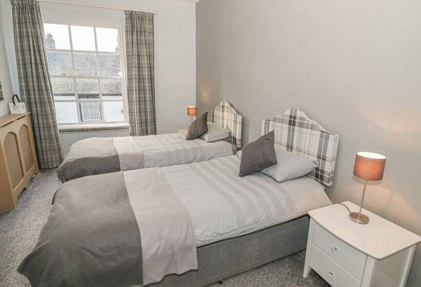 ホテル Castle Apartment