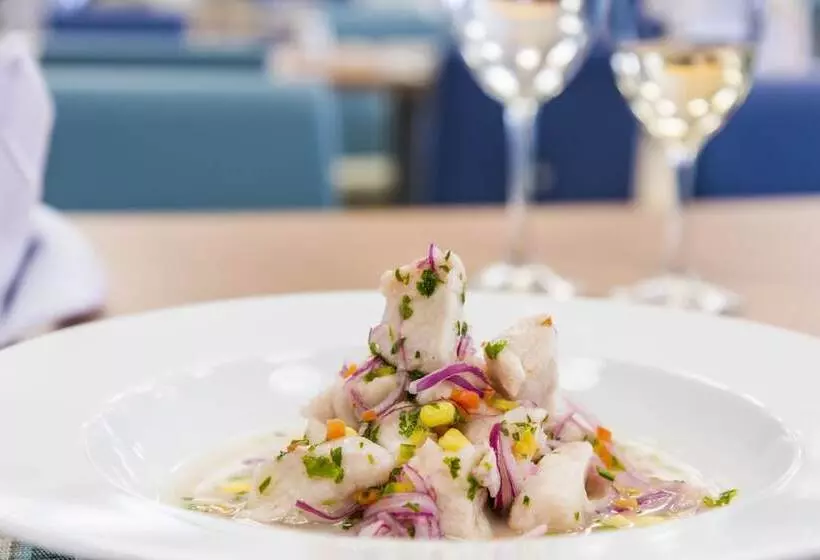 Szálloda Cosmos Pacifico