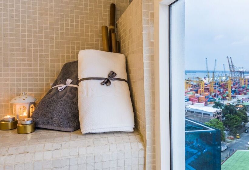 Szálloda Cosmos Pacifico