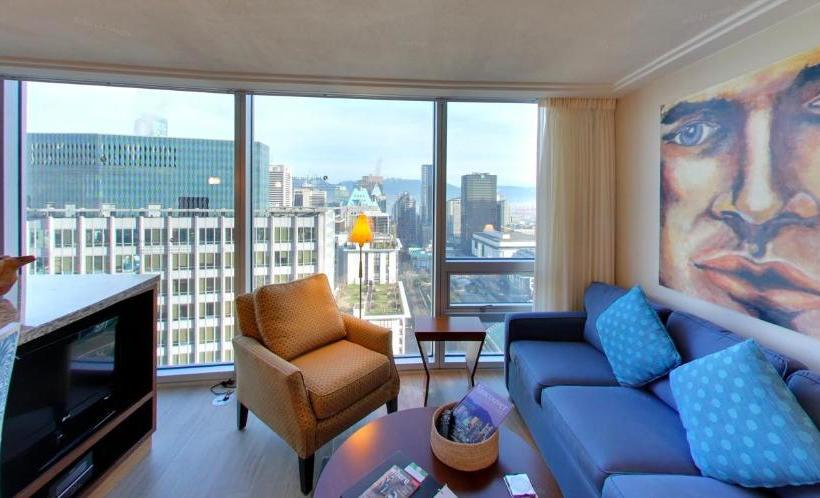 هتل Embarc Vancouver