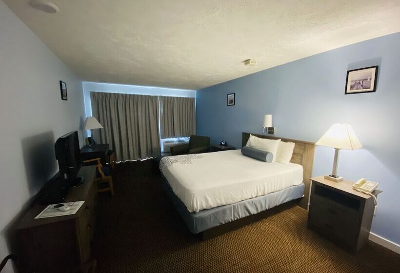 فندق Fleetwood Inn & Suites