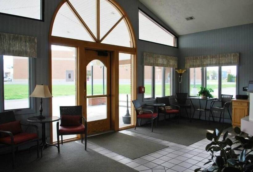 فندق Fleetwood Inn & Suites