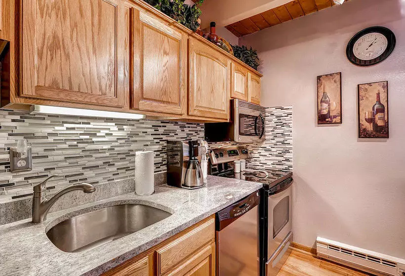 Hotel Motherlode Condominiums