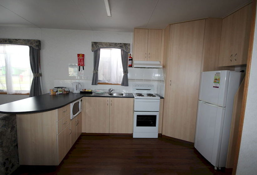 בית מלון כפרי Big4 Traralgon Park Lane Holiday Park