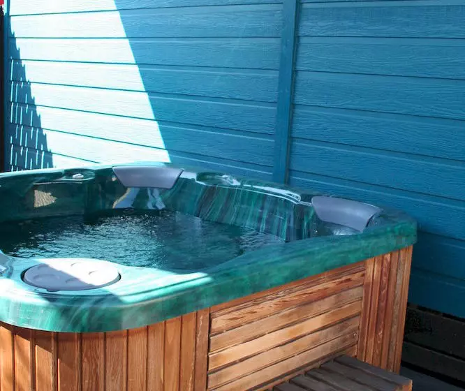 酒店 Big4 Traralgon Park Lane Holiday Park