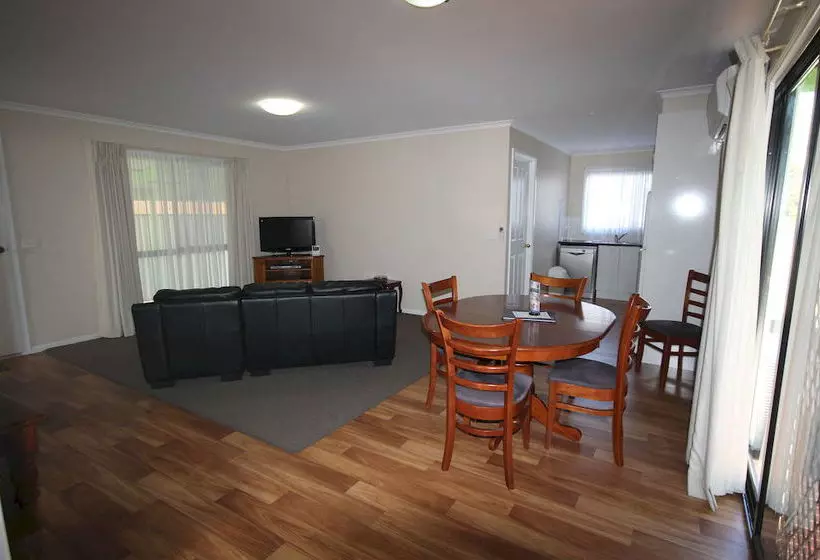 酒店 Big4 Traralgon Park Lane Holiday Park