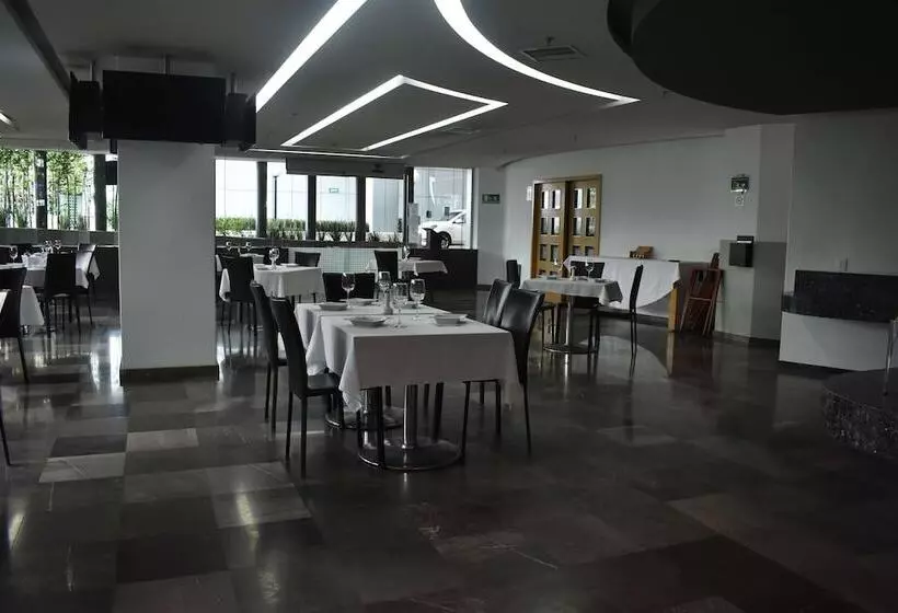 ホテル Ramada By Wyndham Mexico City Santa Fe